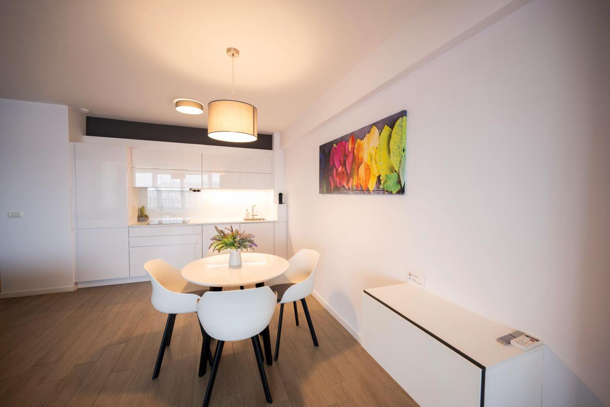 Lounge 8 Studios Oradea Zimmer foto